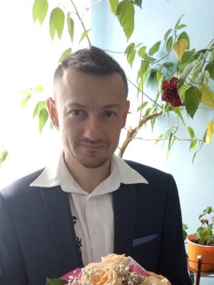 4 фото вчителів, ПІБ та посада кожного _ №1 Борилюк Дмитро Петрович, вчитель історії та правознавства - Ніла ЛІННИК